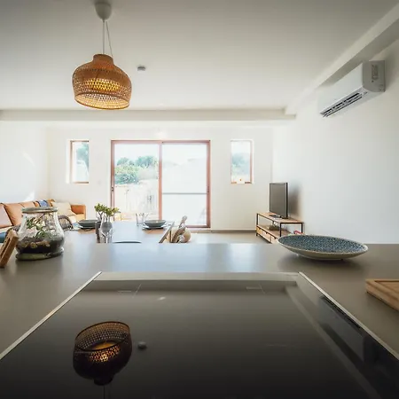 Skyview Penthouse With Pool, Sunsets And Bbq Area *