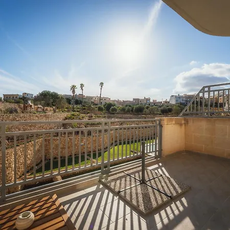 Appartement Skyview Penthouse With Pool, Sunsets And Bbq Area Qala