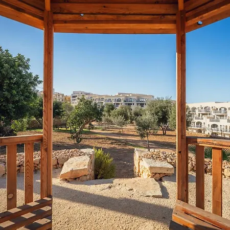 Skyview Penthouse With Pool, Sunsets And Bbq Area