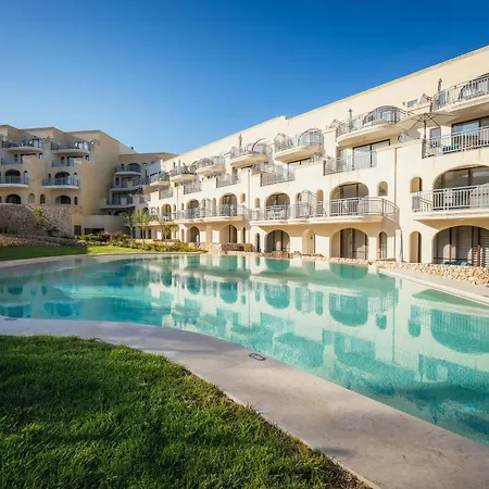 Skyview Penthouse With Pool, Sunsets And Bbq Area