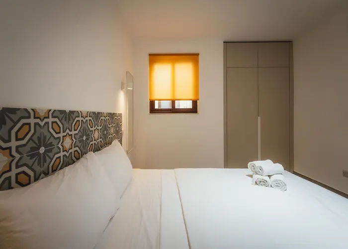 Apartment Skyview Penthouse With Pool, Sunsets And Bbq Area Qala