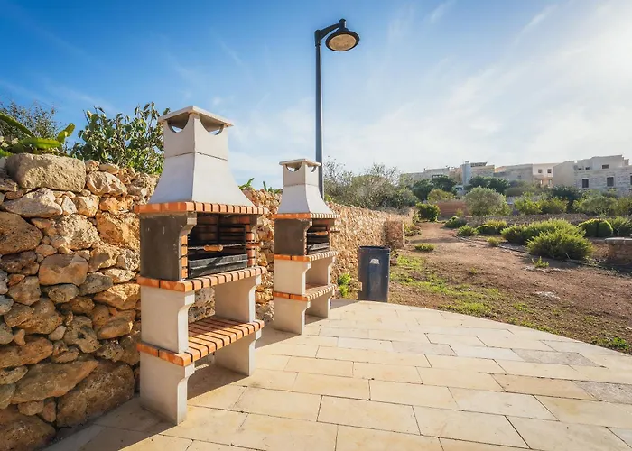 Skyview Penthouse With Pool, Sunsets And Bbq Area Lejlighed Qala