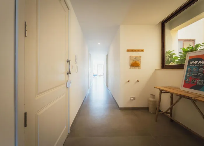 Skyview Penthouse With Pool, Sunsets And Bbq Area