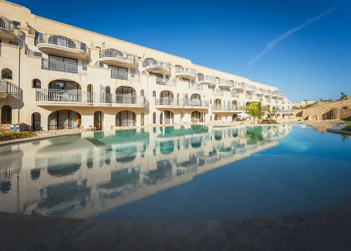 Skyview Penthouse With Pool, Sunsets And Bbq Area Apartment Qala