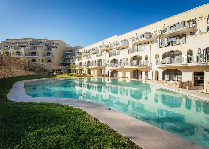 Skyview Penthouse With Pool, Sunsets And Bbq Area