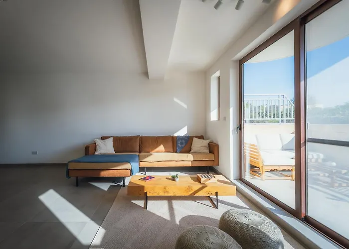 Skyview Penthouse With Pool, Sunsets And Bbq Area Apartment Qala